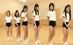 Schoolgirls in Gym class shows off their butts and get chec