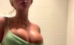 kaitlyn krems big wet tits in shower
